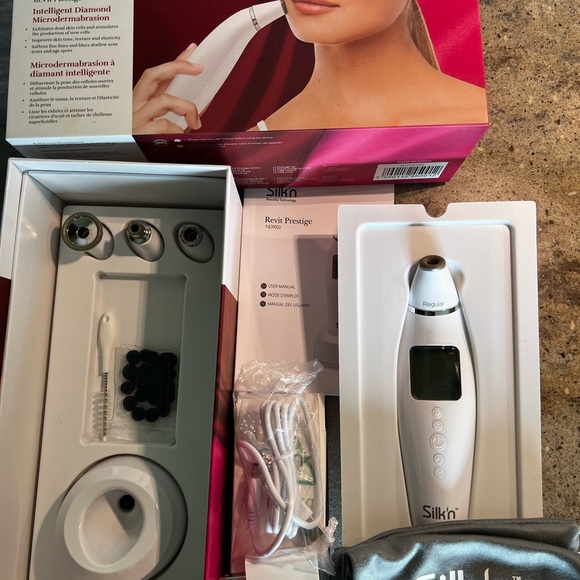 Silk'n Revit Prestige Microdermabrasion - like new - Picture 4 of 5